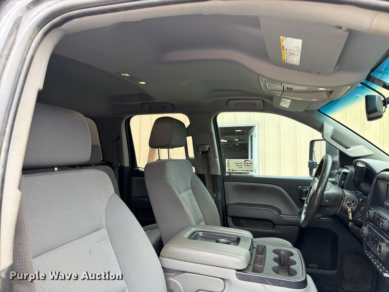 image for item DT3074 2016 GMC Sierra 3500HD Ext. Cab utility bed pickup truck