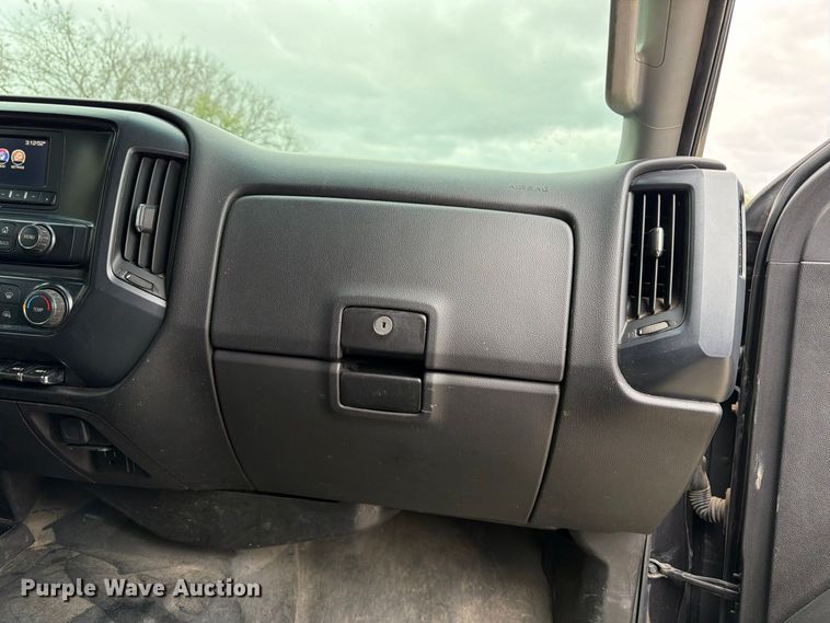 image for item DT3074 2016 GMC Sierra 3500HD Ext. Cab utility bed pickup truck