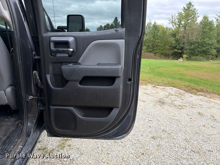 image for item DT3074 2016 GMC Sierra 3500HD Ext. Cab utility bed pickup truck