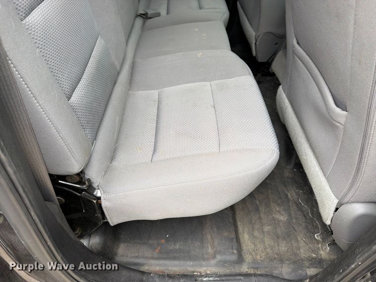 image for item DT3074 2016 GMC Sierra 3500HD Ext. Cab utility bed pickup truck