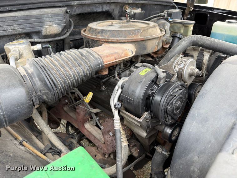 image for item DT3075 1992 Chevrolet K1500 pickup truck