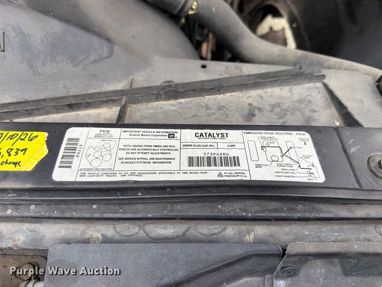 image for item DT3075 1992 Chevrolet K1500 pickup truck