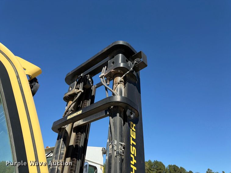 image for item DT3077 2019 Hyster H170FT forklift