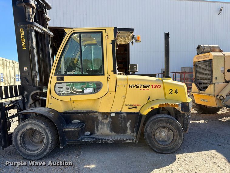 image for item DT3077 2019 Hyster H170FT forklift