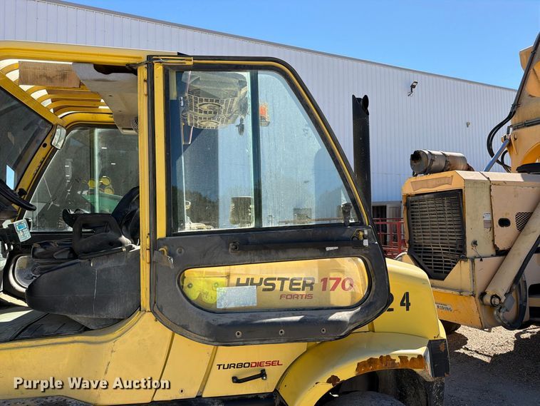 image for item DT3077 2019 Hyster H170FT forklift