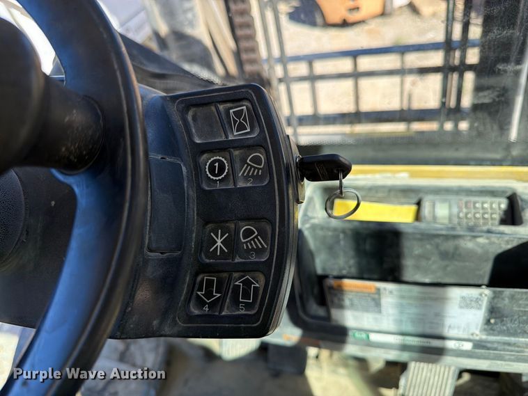 image for item DT3077 2019 Hyster H170FT forklift