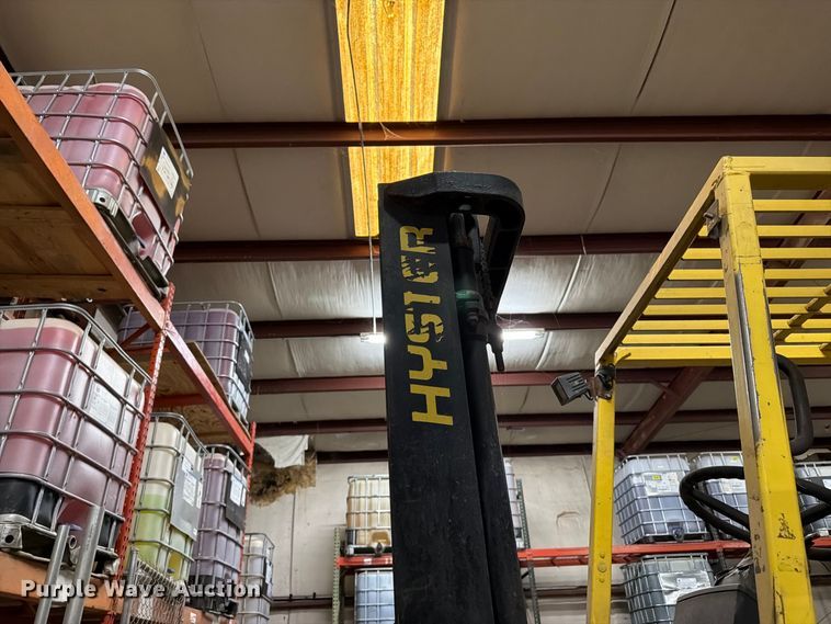 image for item DT3078 Hyster M2622 forklift