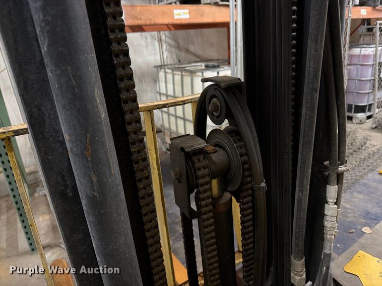 image for item DT3078 Hyster M2622 forklift