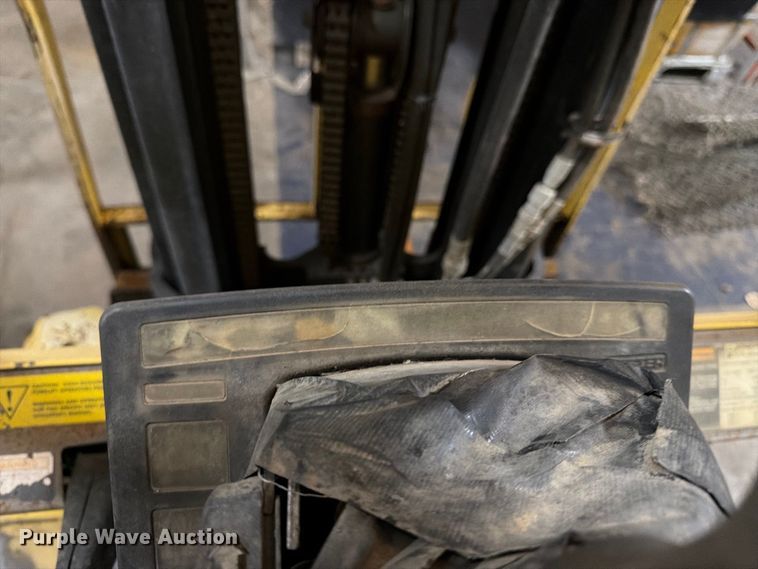 image for item DT3078 Hyster M2622 forklift