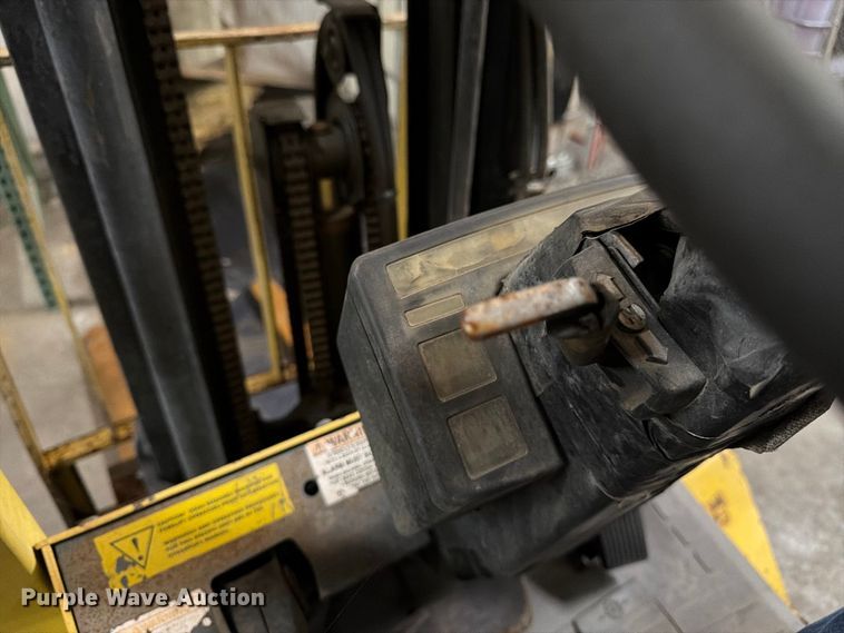image for item DT3078 Hyster M2622 forklift