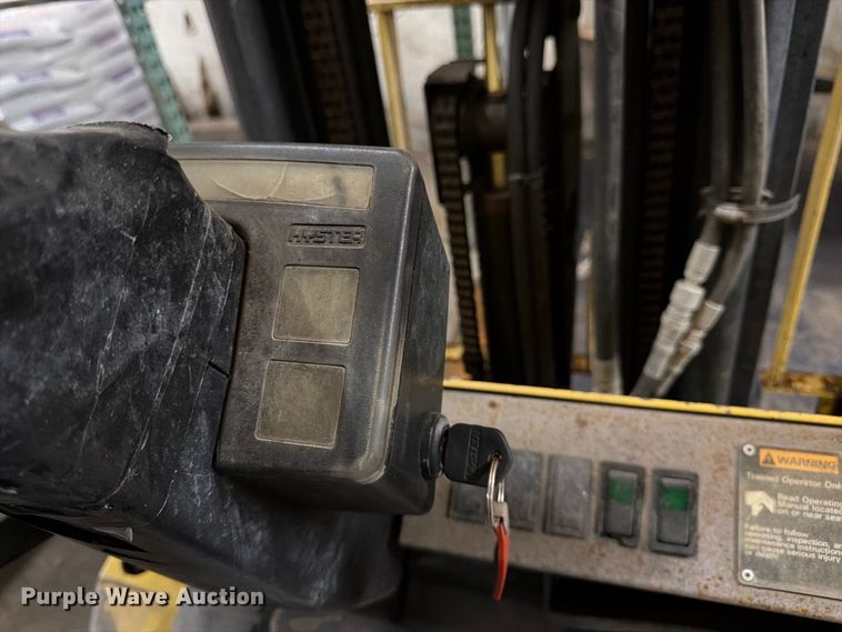 image for item DT3078 Hyster M2622 forklift