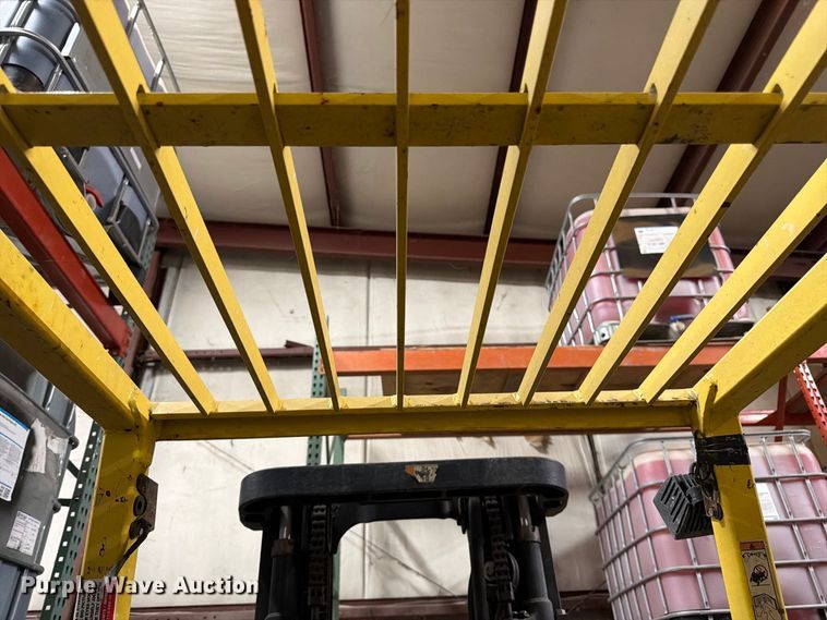 image for item DT3078 Hyster M2622 forklift