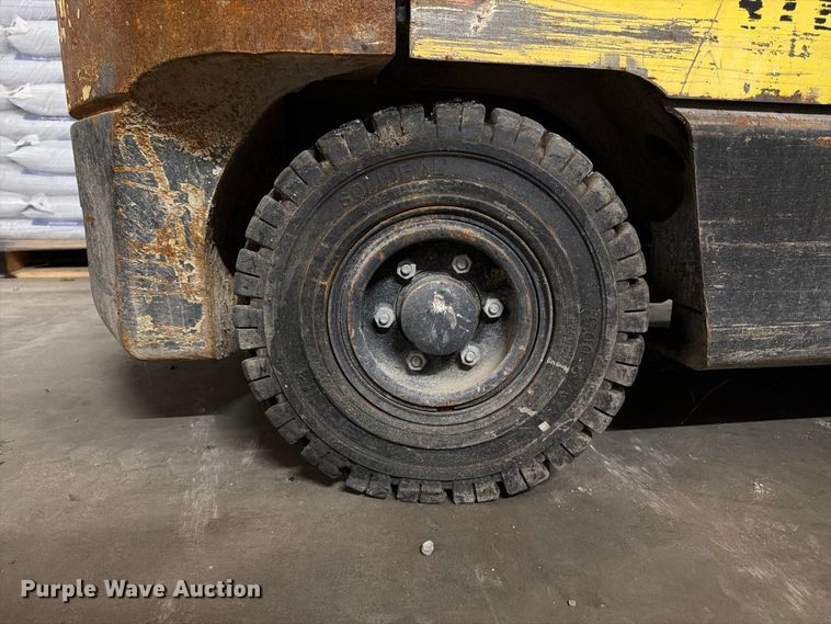 image for item DT3078 Hyster M2622 forklift