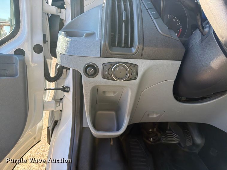 image for item DU3147 2019 Ford Transit van