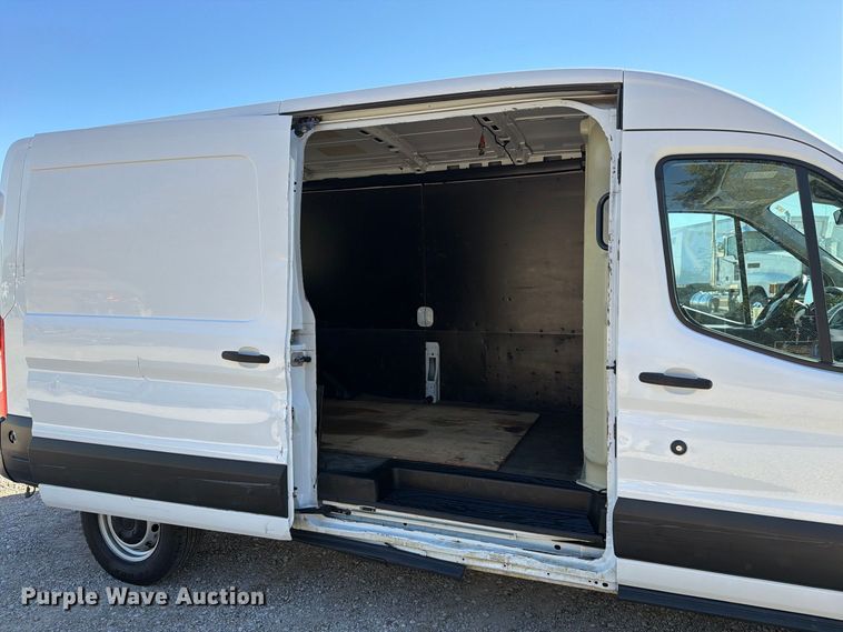 image for item DU3147 2019 Ford Transit van