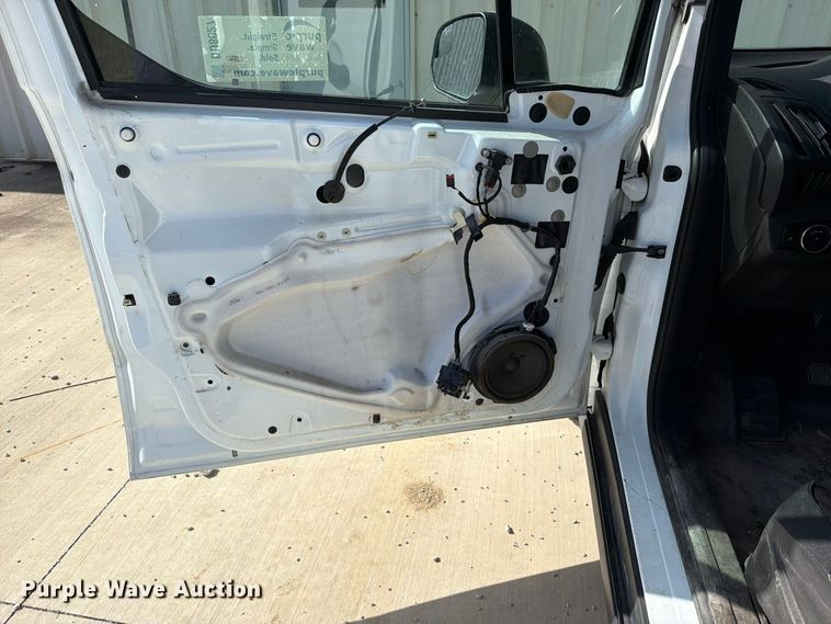 image for item DU8027 2017 Ford Transit Connect van