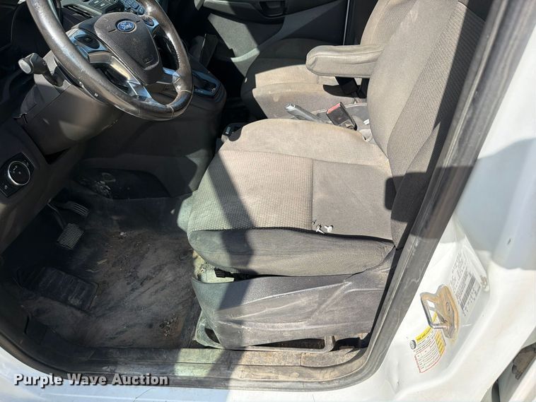 image for item DU8027 2017 Ford Transit Connect van