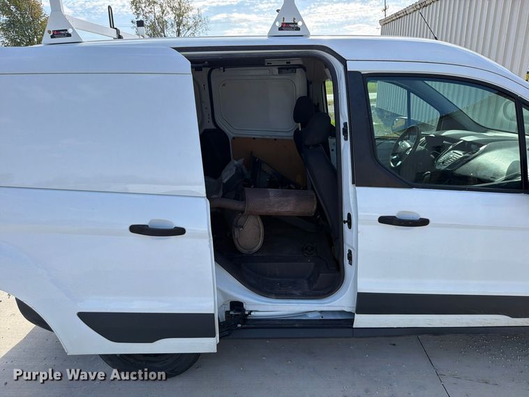 image for item DU8027 2017 Ford Transit Connect van