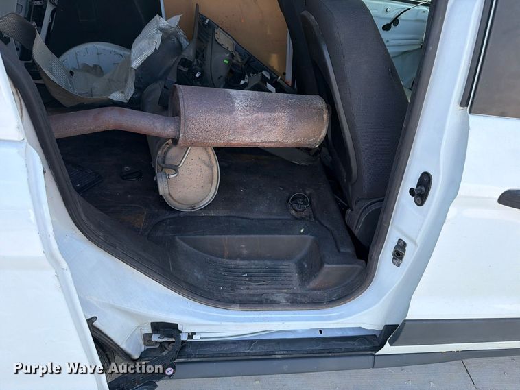 image for item DU8027 2017 Ford Transit Connect van