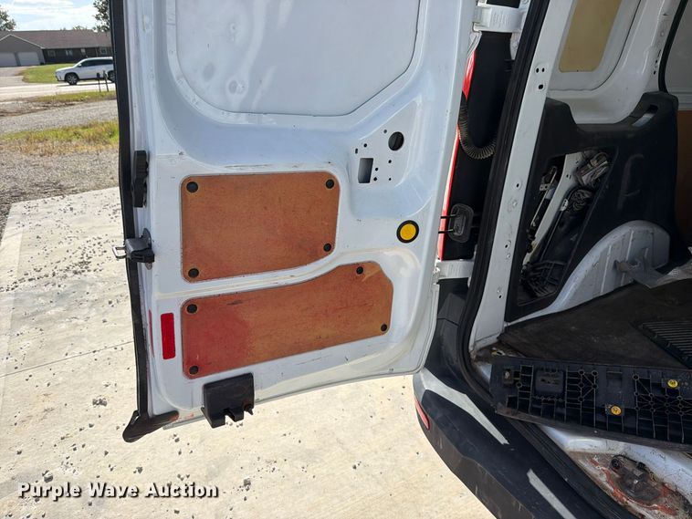 image for item DU8027 2017 Ford Transit Connect van