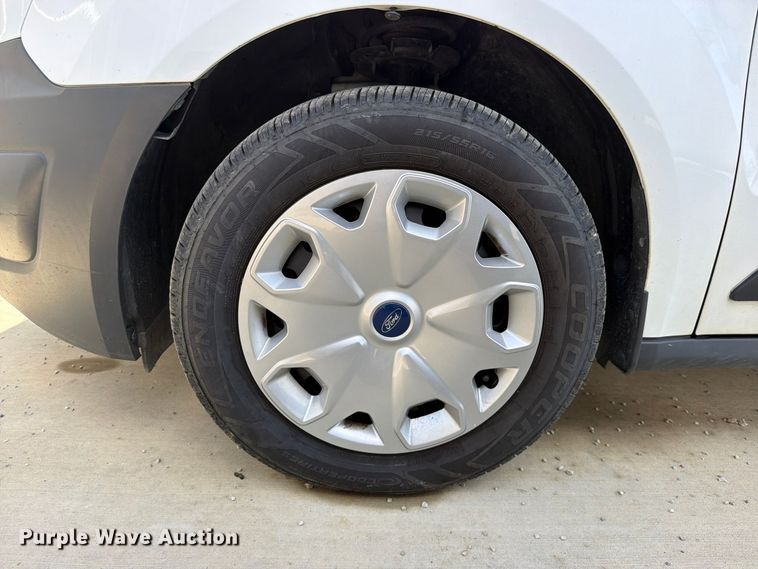 image for item DU8027 2017 Ford Transit Connect van