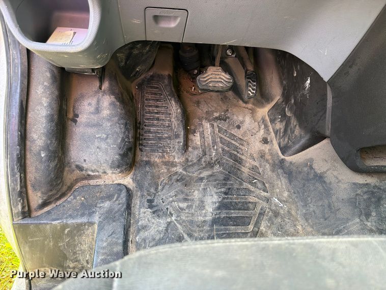 image for item DU8028 2018 Ford Transit 150 van
