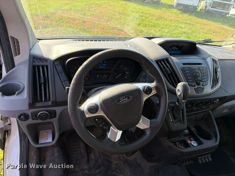image for item DU8028 2018 Ford Transit 150 van