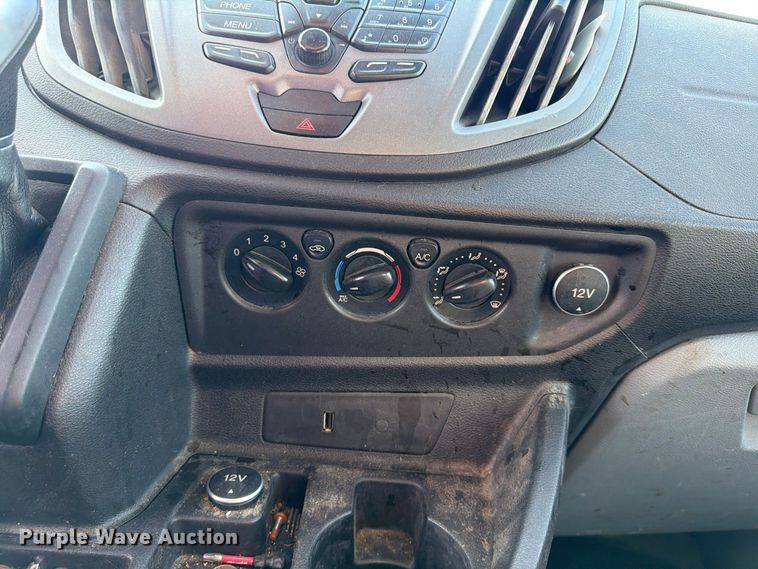 image for item DU8028 2018 Ford Transit 150 van