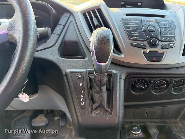 image for item DU8028 2018 Ford Transit 150 van