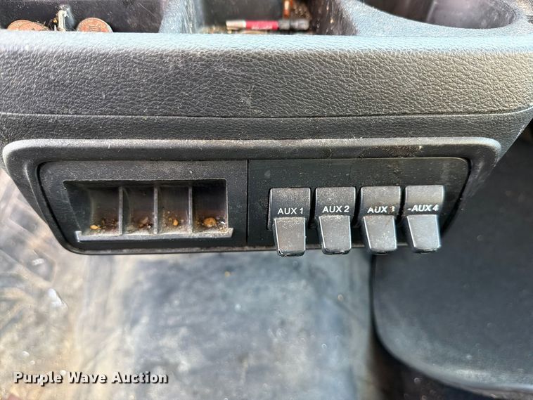 image for item DU8028 2018 Ford Transit 150 van