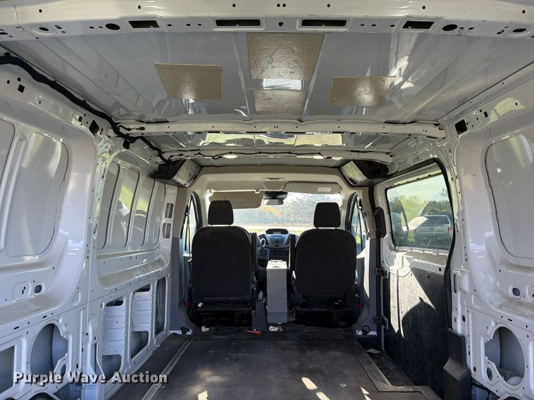 image for item DU8028 2018 Ford Transit 150 van