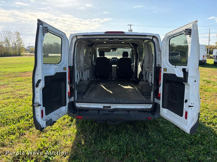 image for item DU8028 2018 Ford Transit 150 van