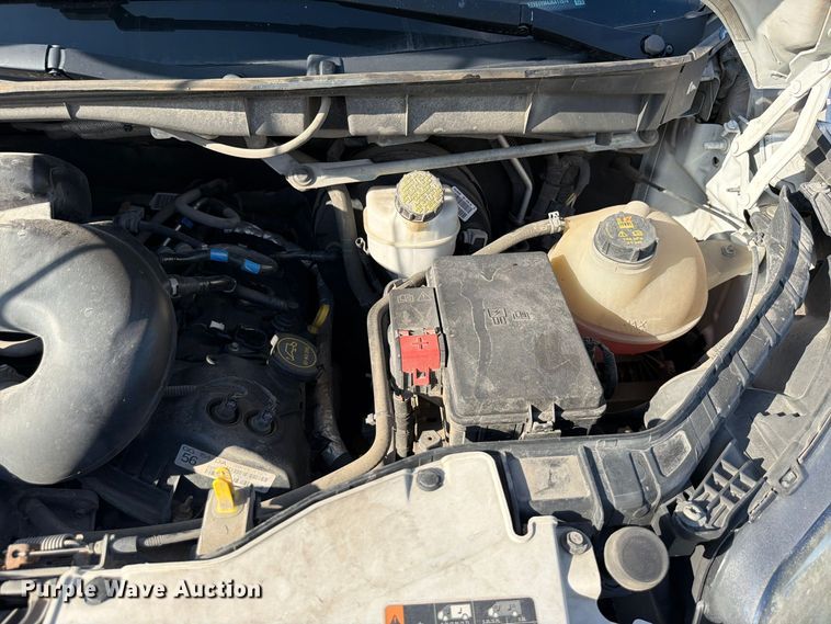 image for item DU8028 2018 Ford Transit 150 van