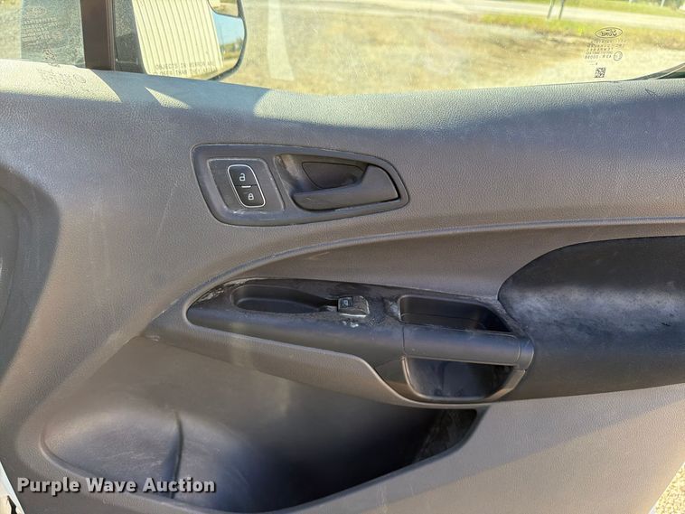 image for item DU8030 2019 Ford Transit Connect van