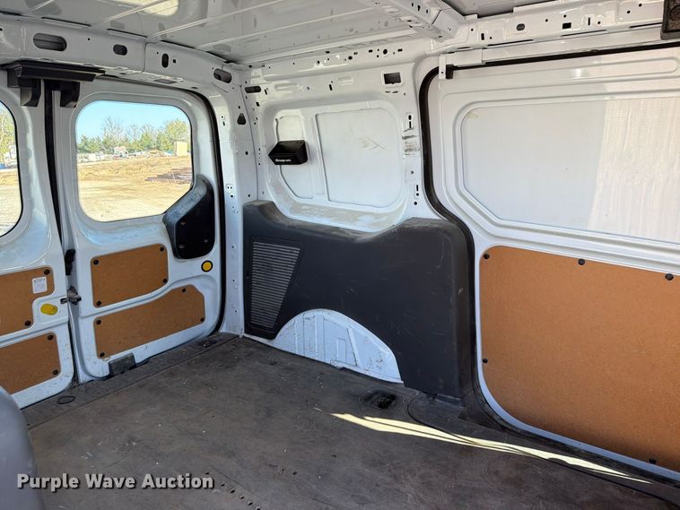 image for item DU8030 2019 Ford Transit Connect van