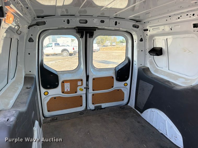 image for item DU8030 2019 Ford Transit Connect van