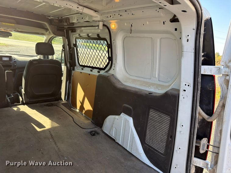 image for item DU8030 2019 Ford Transit Connect van