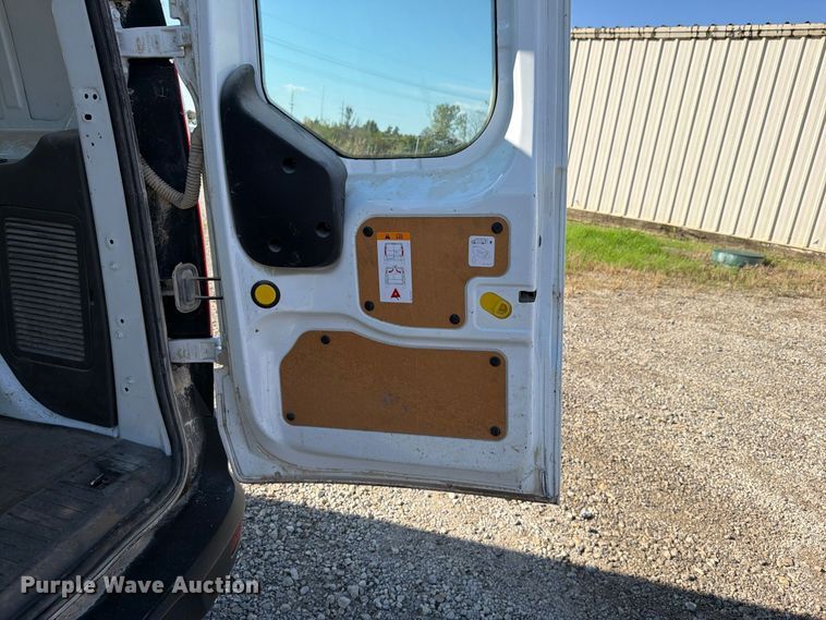 image for item DU8030 2019 Ford Transit Connect van