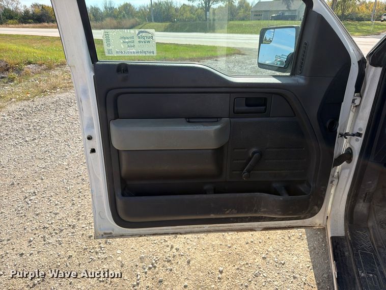 image for item DU8031 2014 Ford F150 XL pickup truck