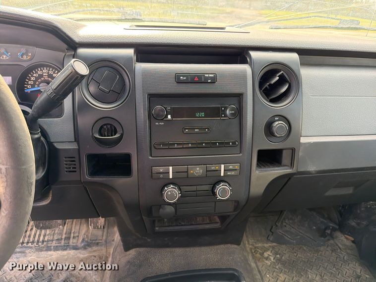 image for item DU8031 2014 Ford F150 XL pickup truck