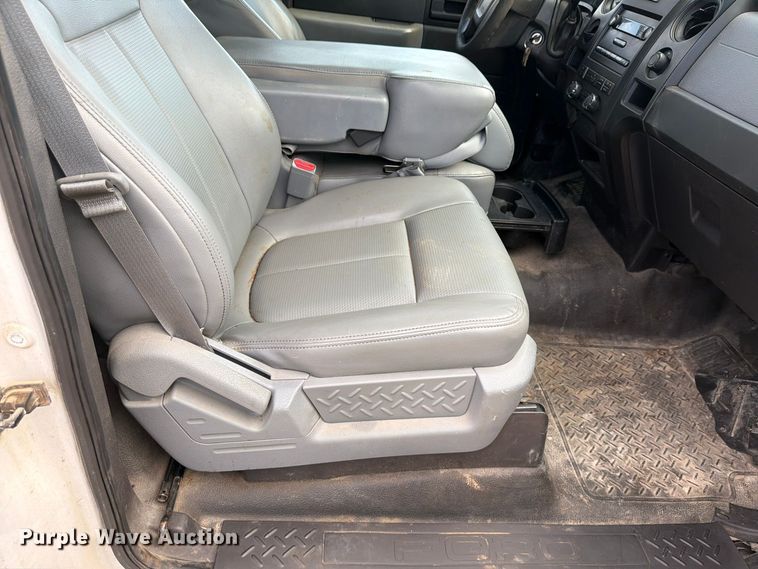 image for item DU8031 2014 Ford F150 XL pickup truck