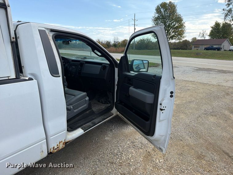 image for item DU8031 2014 Ford F150 XL pickup truck
