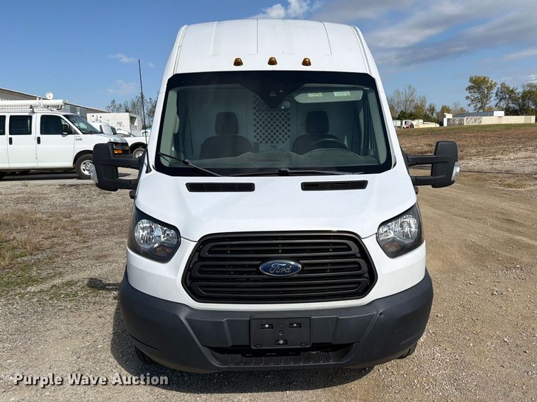 image for item DU8032 2019 Ford Transit 350 van