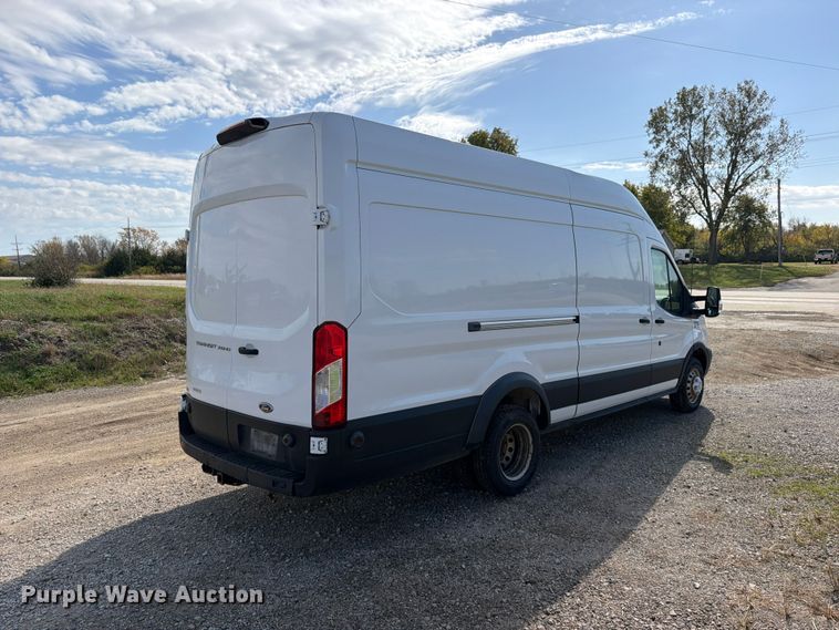 image for item DU8032 2019 Ford Transit 350 van