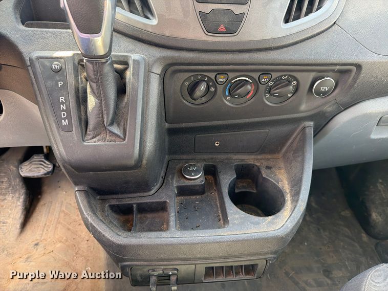 image for item DU8032 2019 Ford Transit 350 van