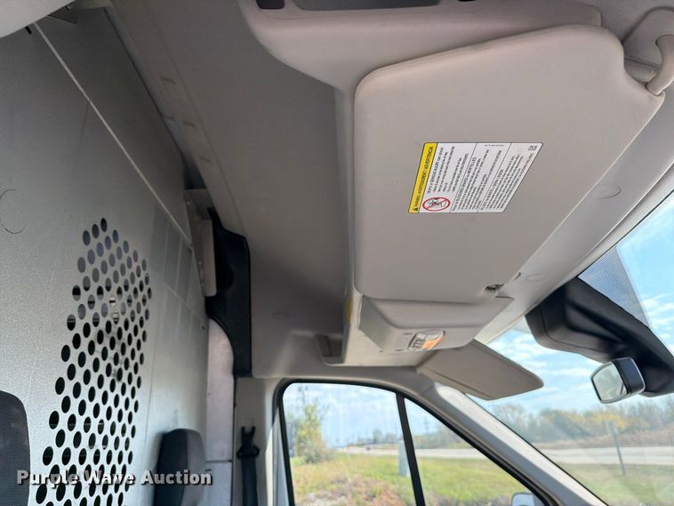 image for item DU8032 2019 Ford Transit 350 van
