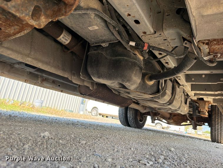 image for item DU8032 2019 Ford Transit 350 van