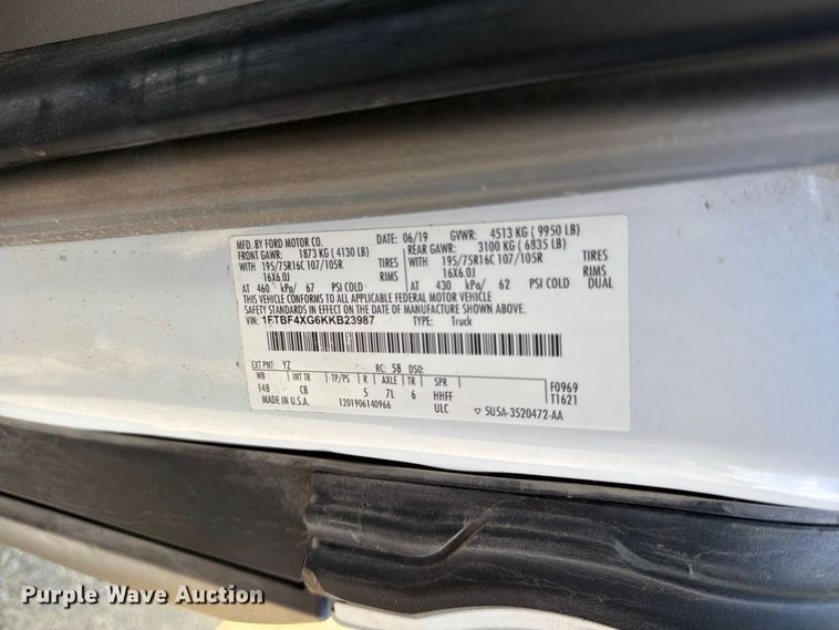 image for item DU8032 2019 Ford Transit 350 van