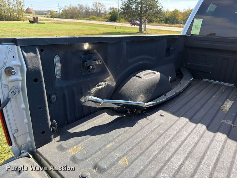 image for item DU8033 2016 Ford F150 XLT Crew Cab pickup truck