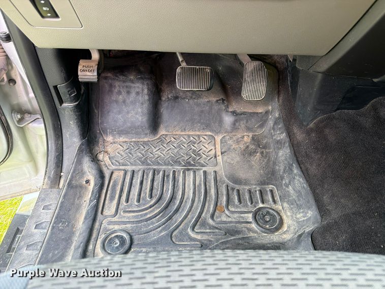 image for item DU8033 2016 Ford F150 XLT Crew Cab pickup truck